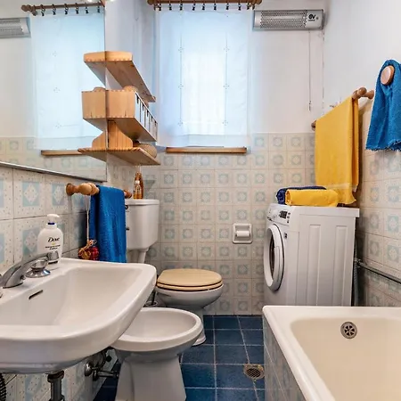 Apartment Casa Nel Borgo Iris *